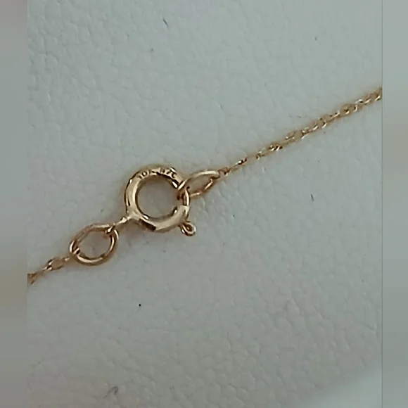 10K Yellow Gold Diamond necklace